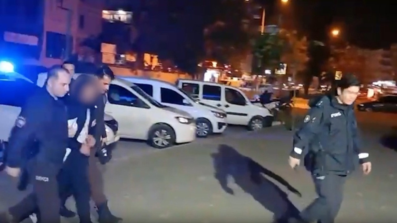 Henüz 17 yaşında ama 95 yıl hapisle aranıyordu