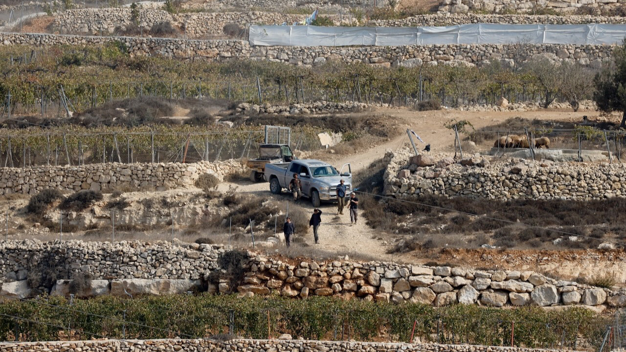 Filistinli yetkililerden cami kundaklamasına tepki