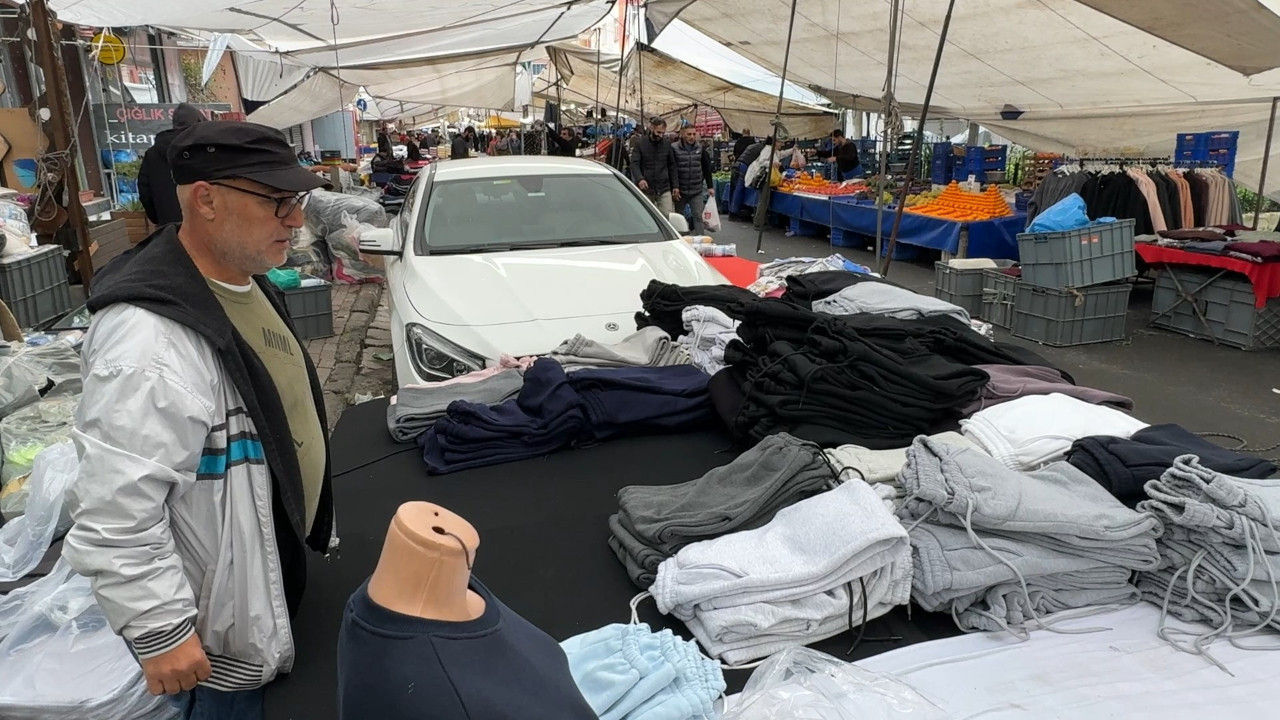 Pazar kurulacağını unutan sürücüler esnafı mağdur etti