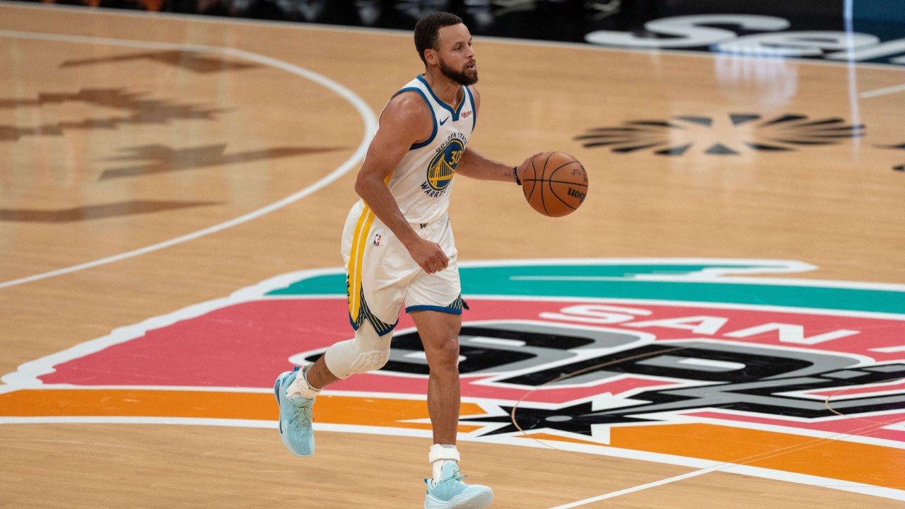 Stephen Curry’den üçüncü çeyrek şovu: Warriors, Spurs’u devirdi