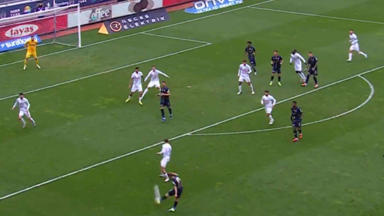 Süper Lig'de atılan bu müthiş gol, Puskas'ı kazanabilir