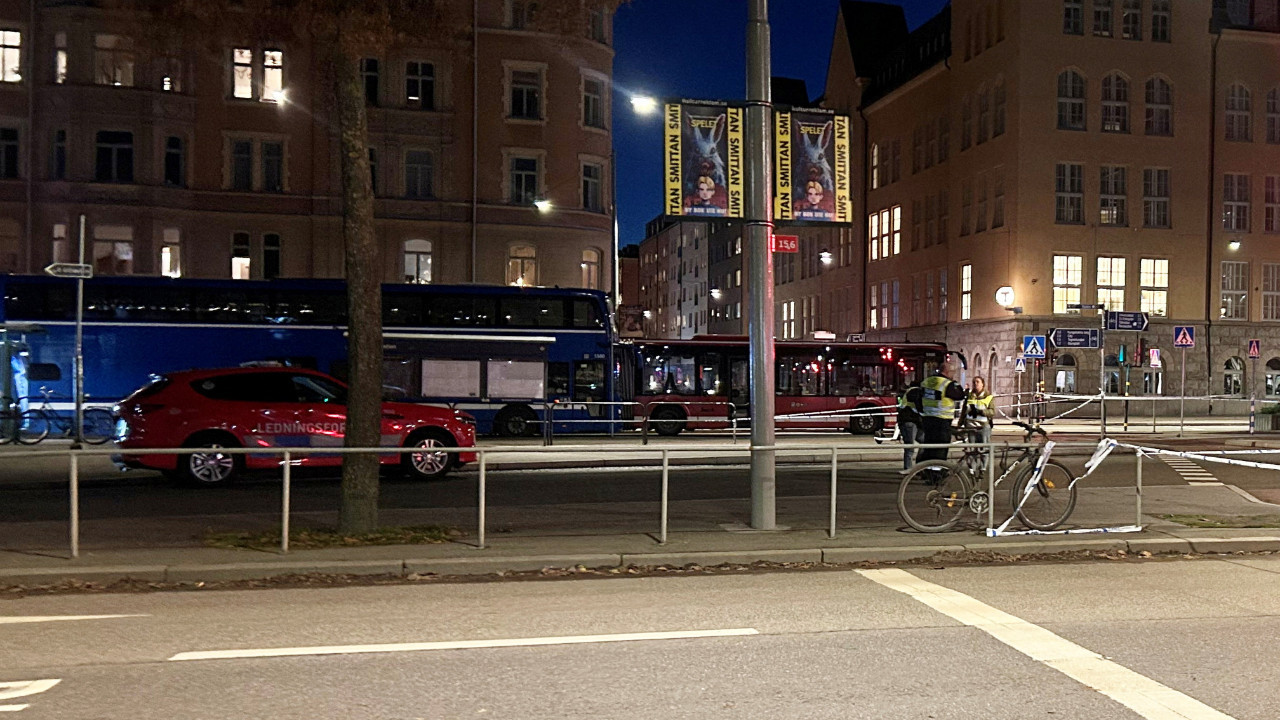 Otobüs durağa daldı: 3 ölü