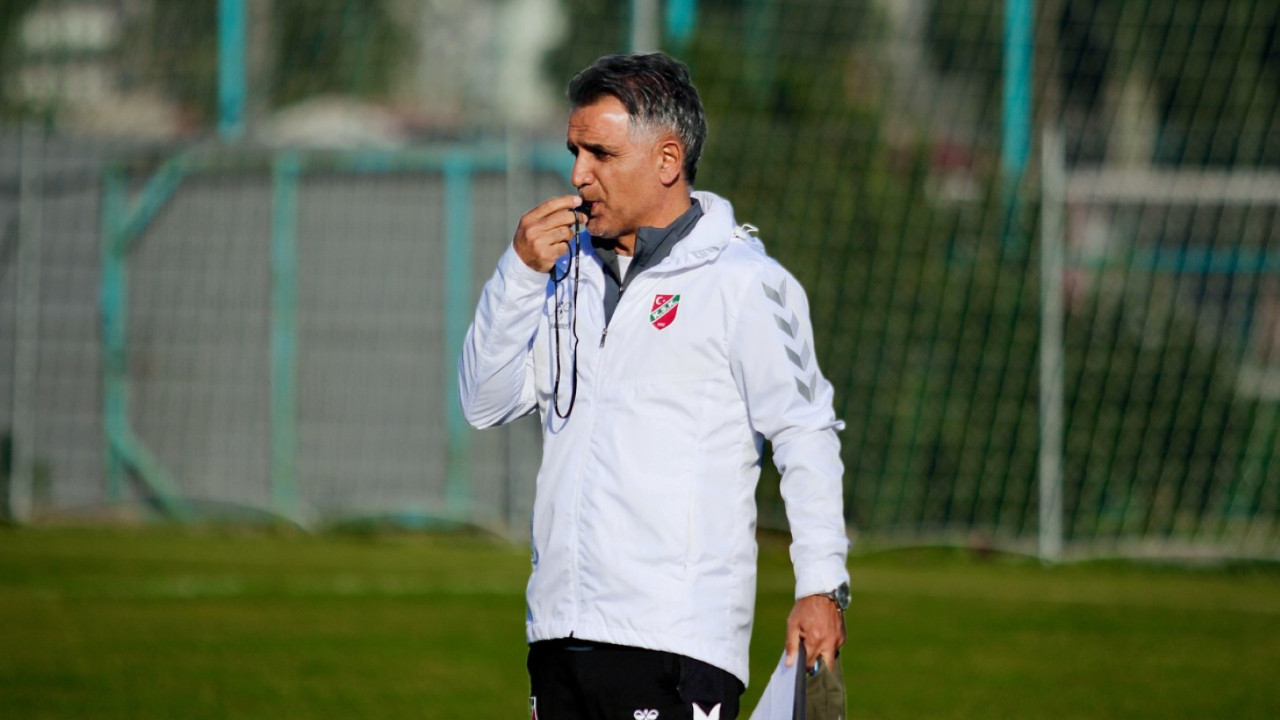 Futbolun gerçek hocası Burhanettin Basatemür