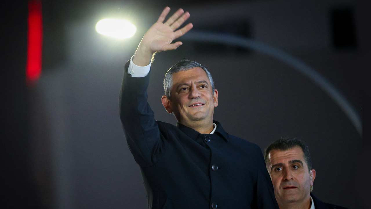 Özgür Özel “Türkiye liderliğine” hazırlanıyor