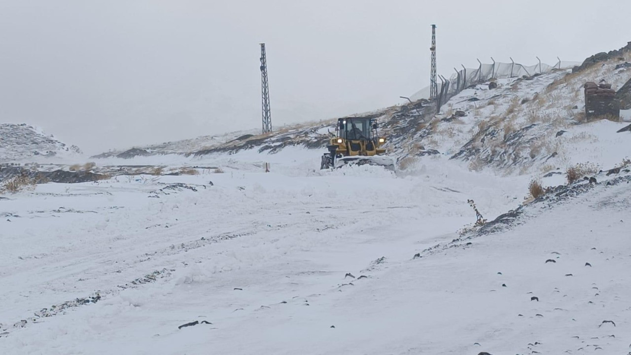 Şırnak'ta kar ve sağanak etkili oldu