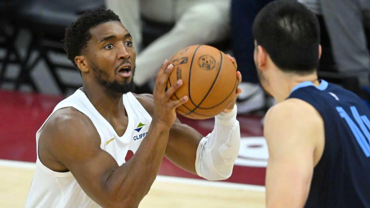 Donovan Mitchell'den 30 sayı: Cleveland, Memphis'i hakladı