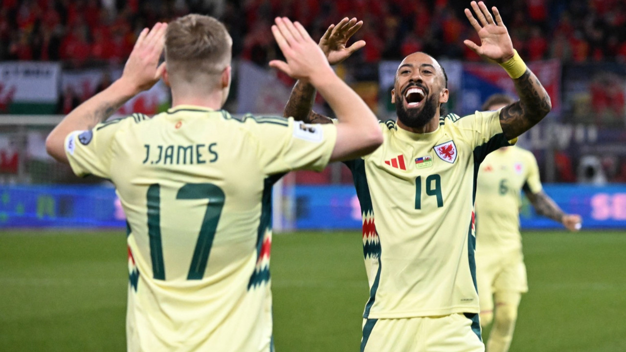 Galler pes etmedi: Play-off bileti için kritik zafer