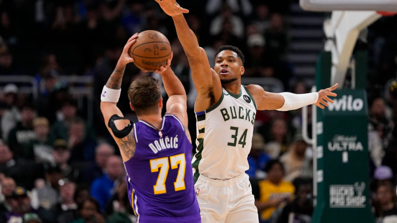 Luka Doncic, Antetokounmpo'nun bileğini büktü: Lakers, Bucks’ı rahat geçti