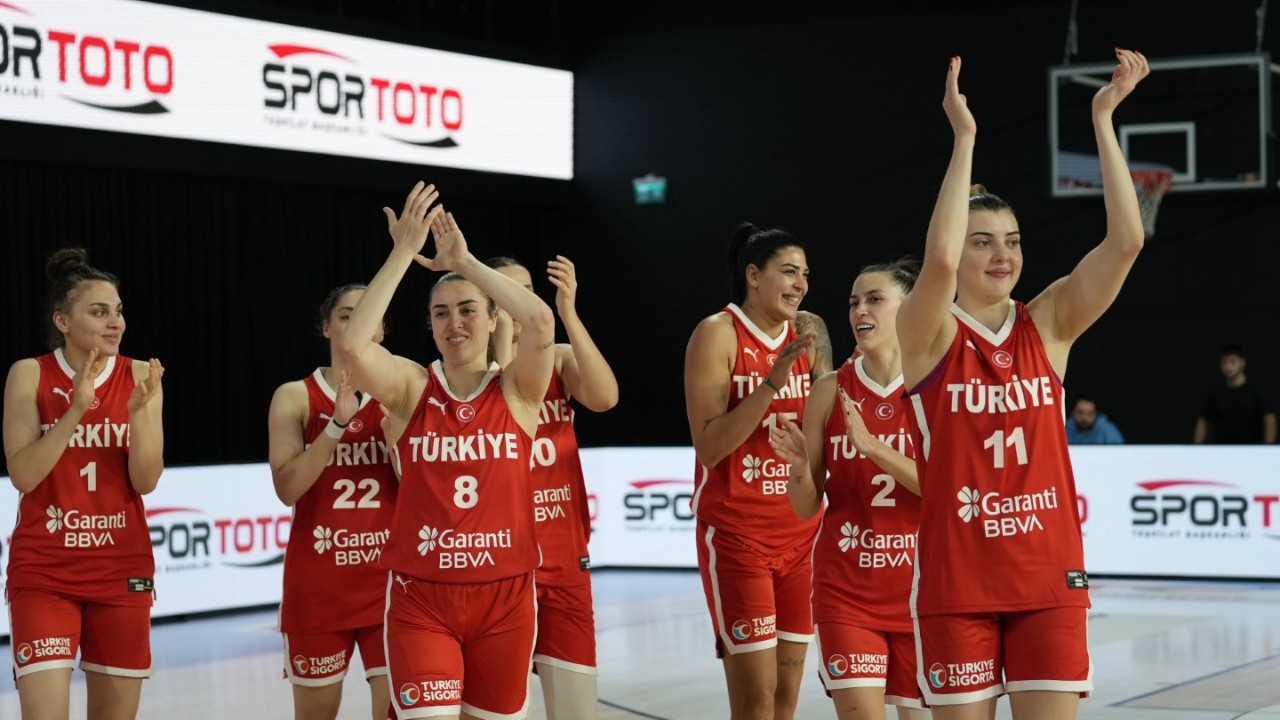 Periler, Nijerya'yı yine yendi ve kampı bitirdi