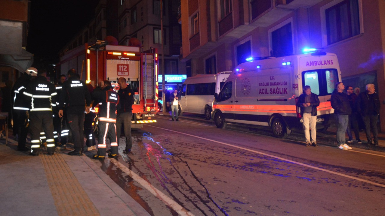 Sobadan çıkan yangında anne ve oğlu yaralandı