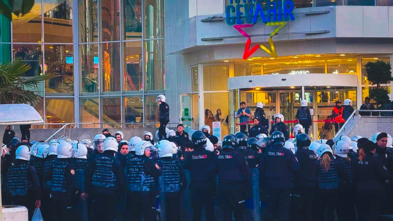 Yasaklama kararı olmadan gözaltına almışlar