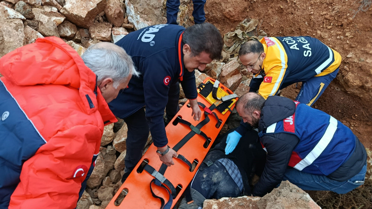 80 kişilik ekip seferber oldu: Kayıp yaşlı adam taşlık alanda yaralı bulundu