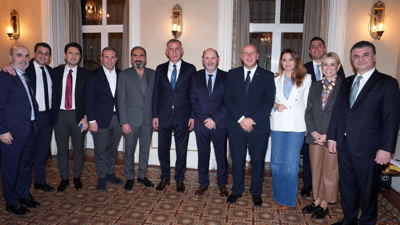 İspanya - Türkiye maçı öncesi maç yemeği