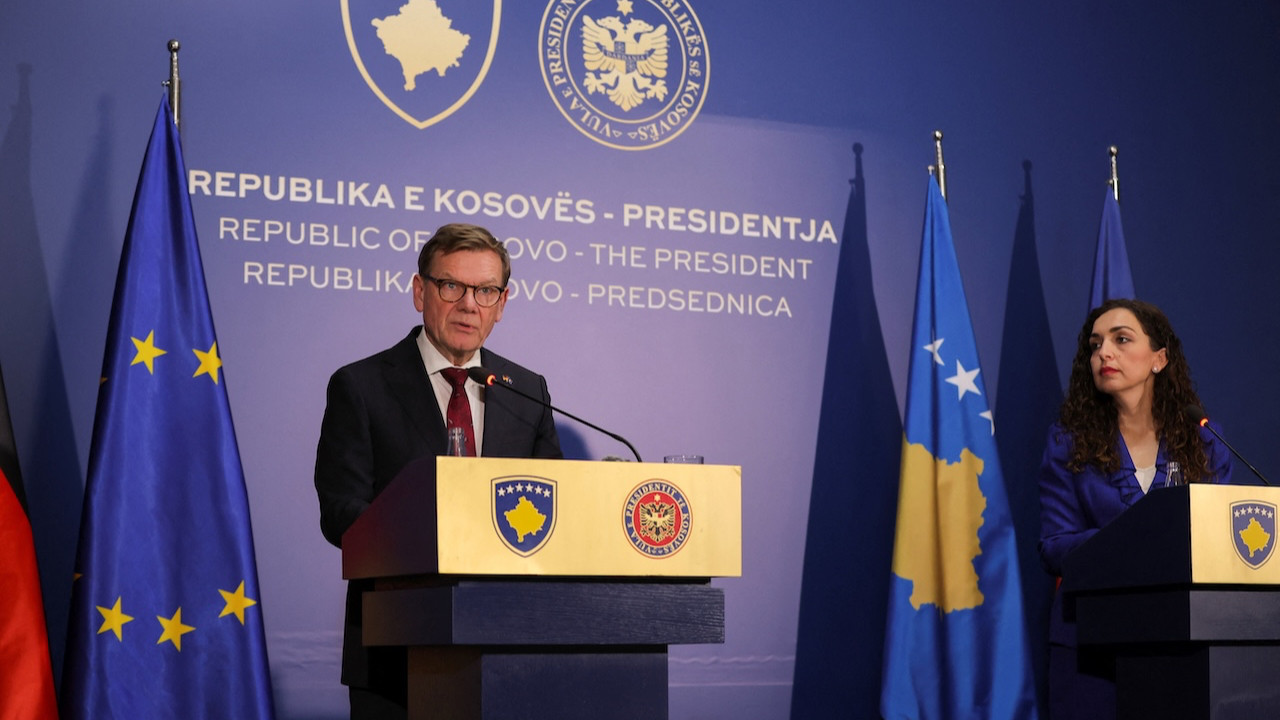 Almanya'dan Kuzey Makedonya'ya övgü