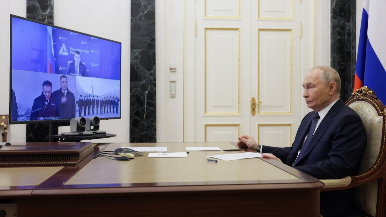 Putin: Mısır'la ikili ilişkileri güçlendirmek istiyoruz