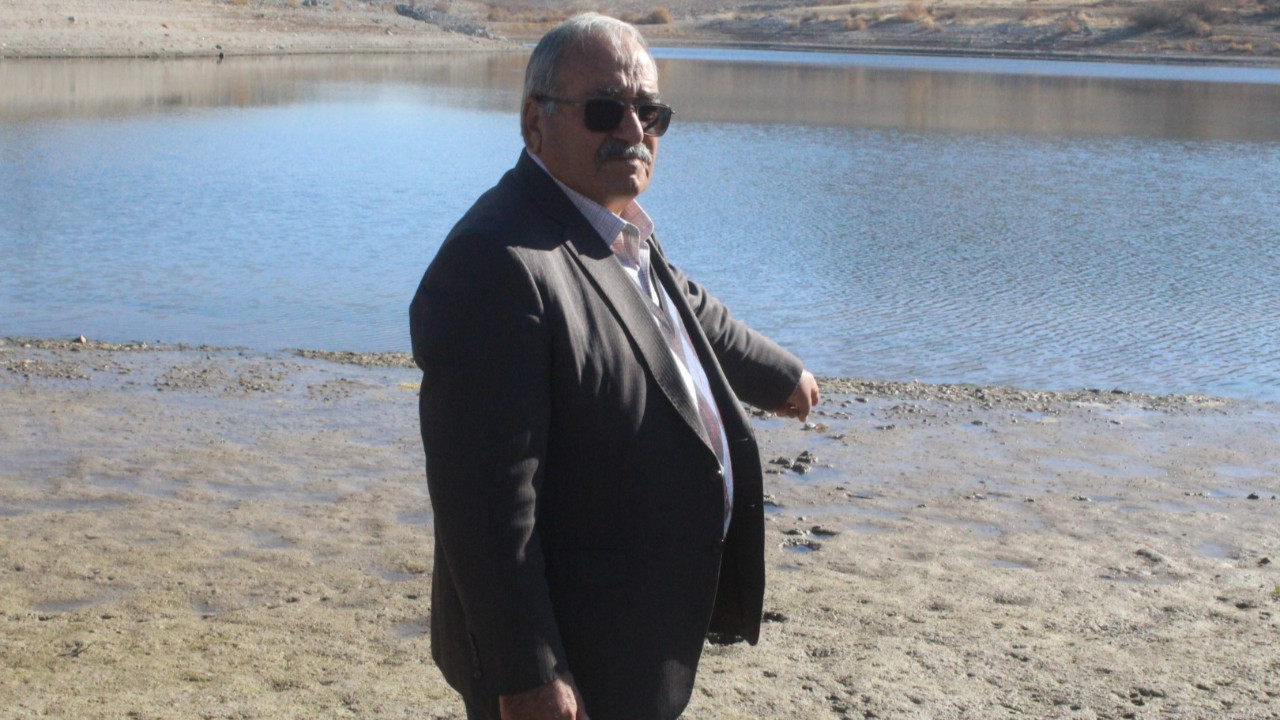 Barajda su çekildi, 58 yıllık dede toprağı gün yüzüne çıktı