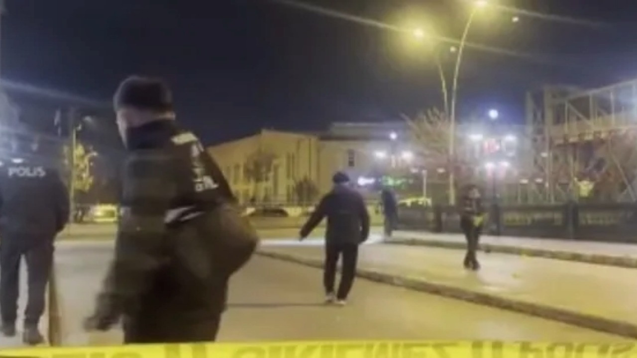 Koltukları siper yaptılar, açılan ateşe evden karşılık verdiler: 1 yaralı