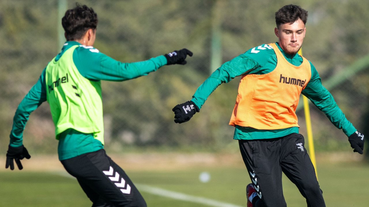 Konyaspor’dan öğretmenlere büyük jest