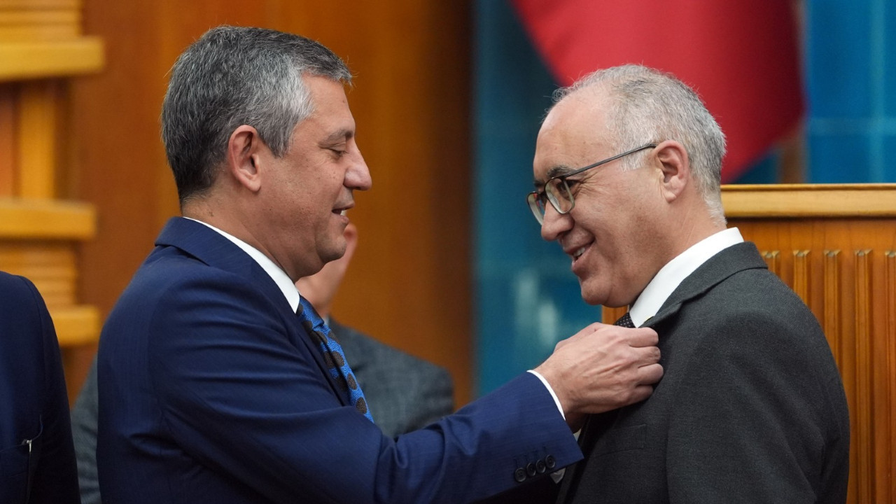 Bağımsızlar CHP'nin yolunu tuttu, sandalye sayısı değişti