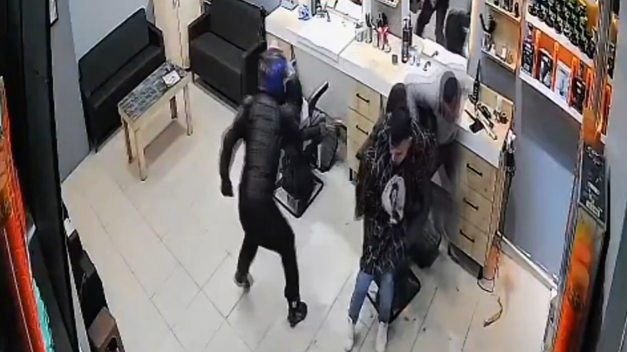 Berbere kurşun yağdırdı