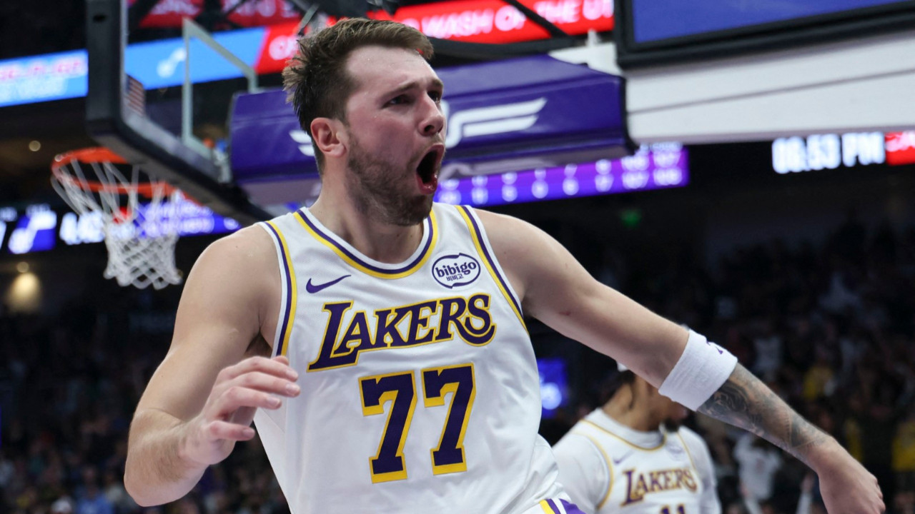 Doncic 33, James 17 attı: Lakers 'Jazz' yaptı