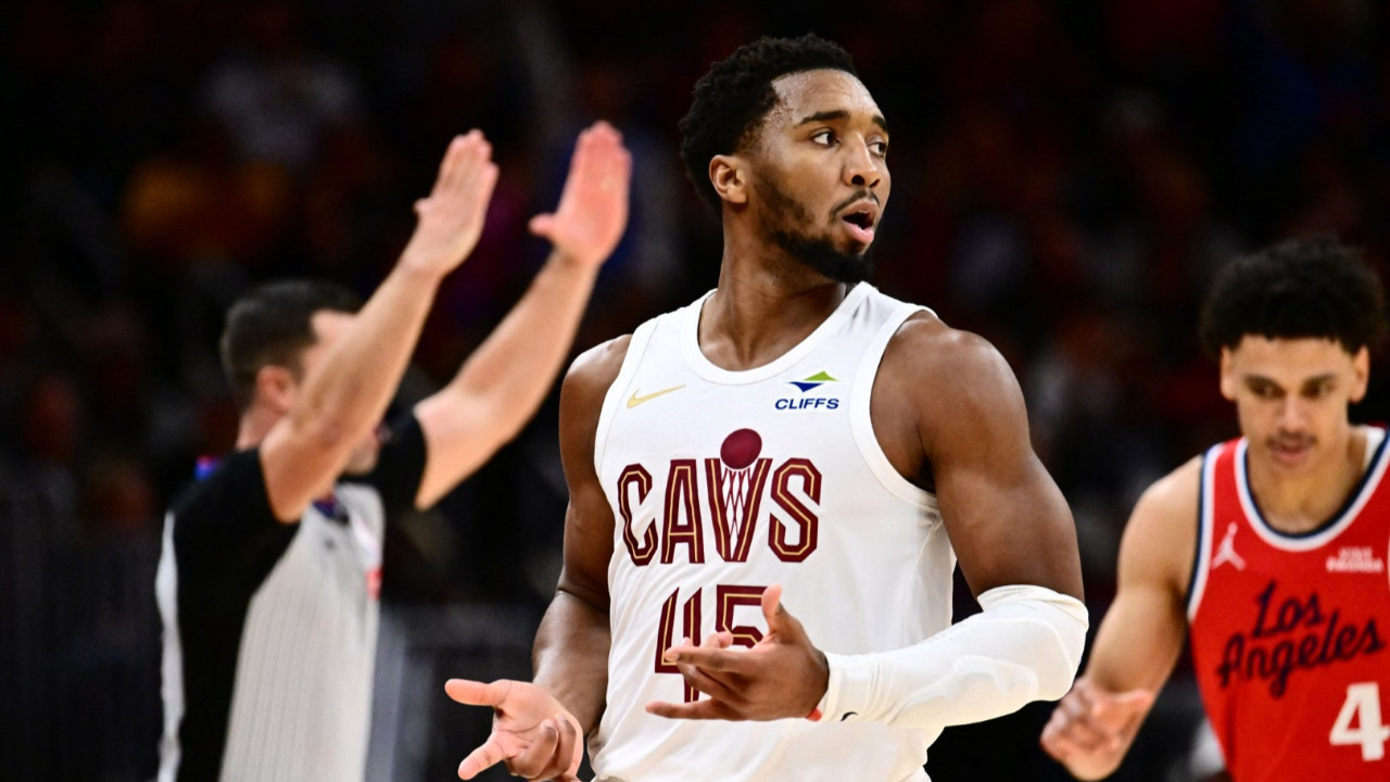 Donovan Mitchell, Clippers'ı tek başına dağıttı