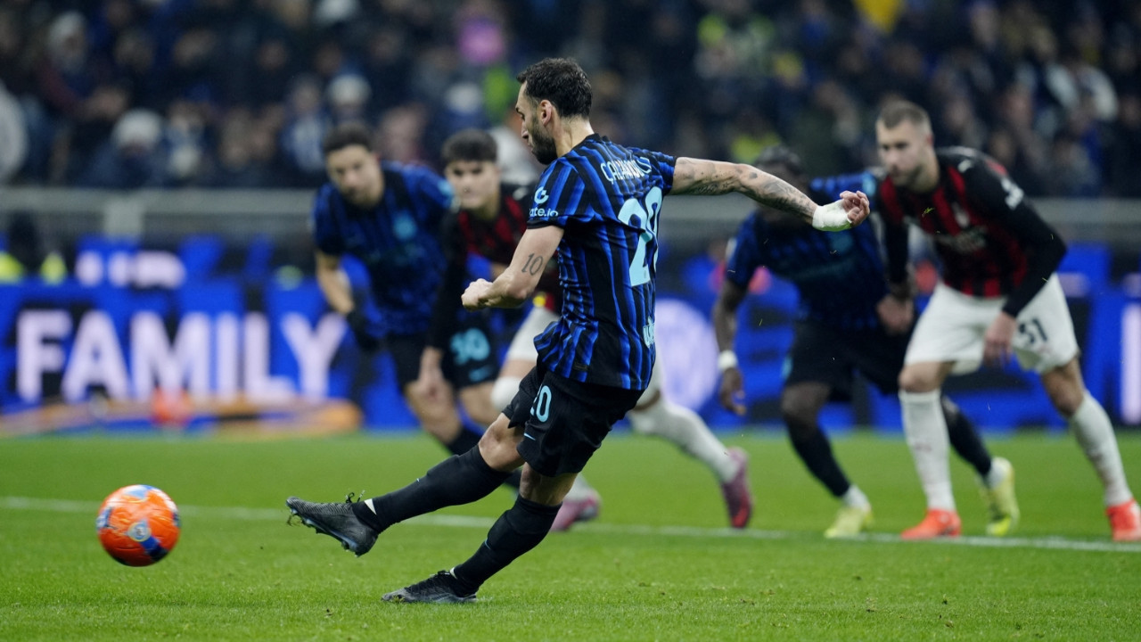 Hakan Çalhanoğlu penaltı kaçırdı, derbiyi Milan kazandı