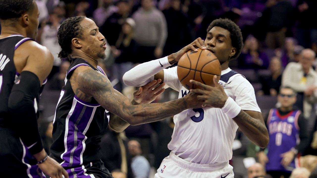DeRozan gecenin kahramanı oldu: Sacramento, Timberwolves'u geçti