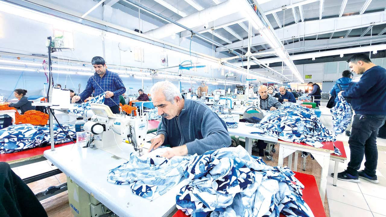 Sabah makineci akşam inşaatçı