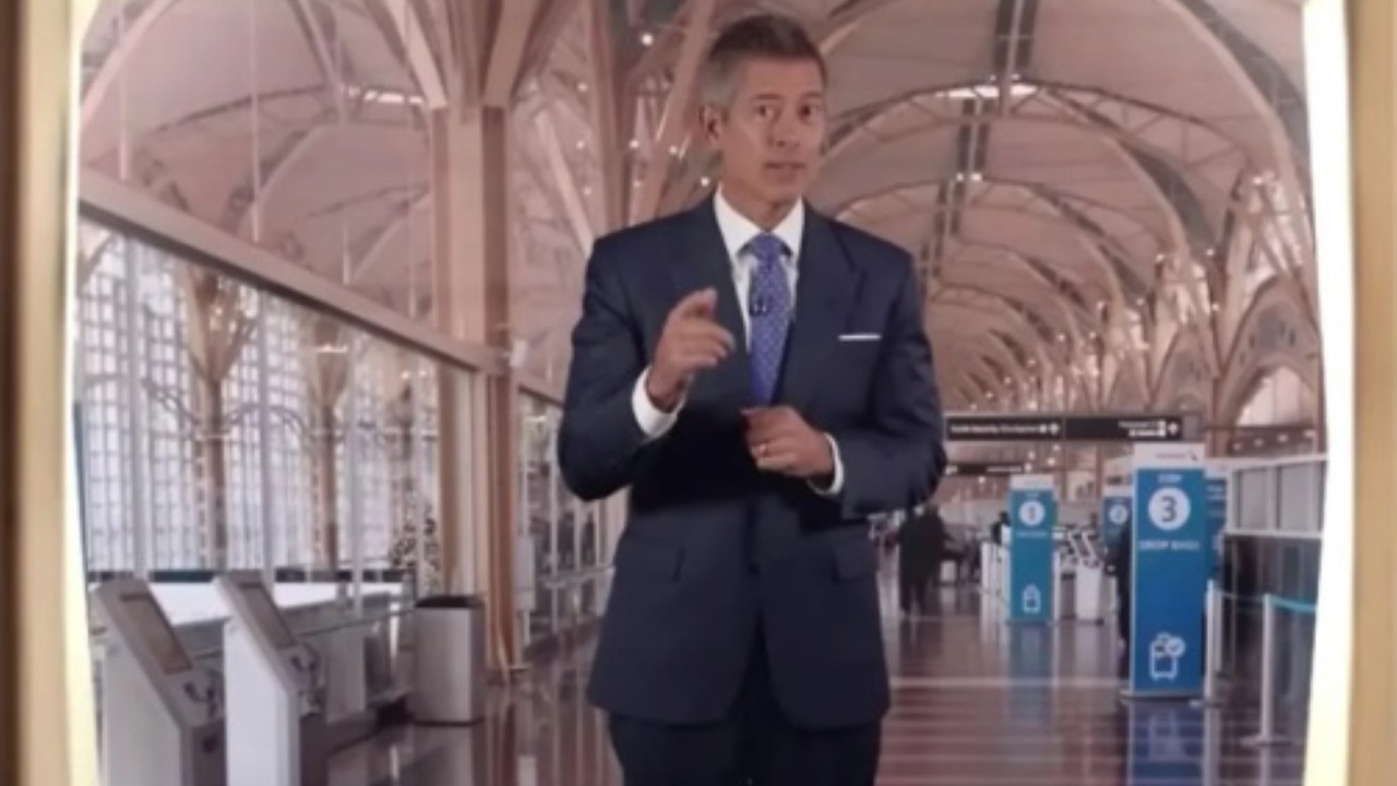 Ulaştırma Bakanlığı'ndan 'nezaket' kampanyası: Uçağa pijama ve terlikle binmeyin