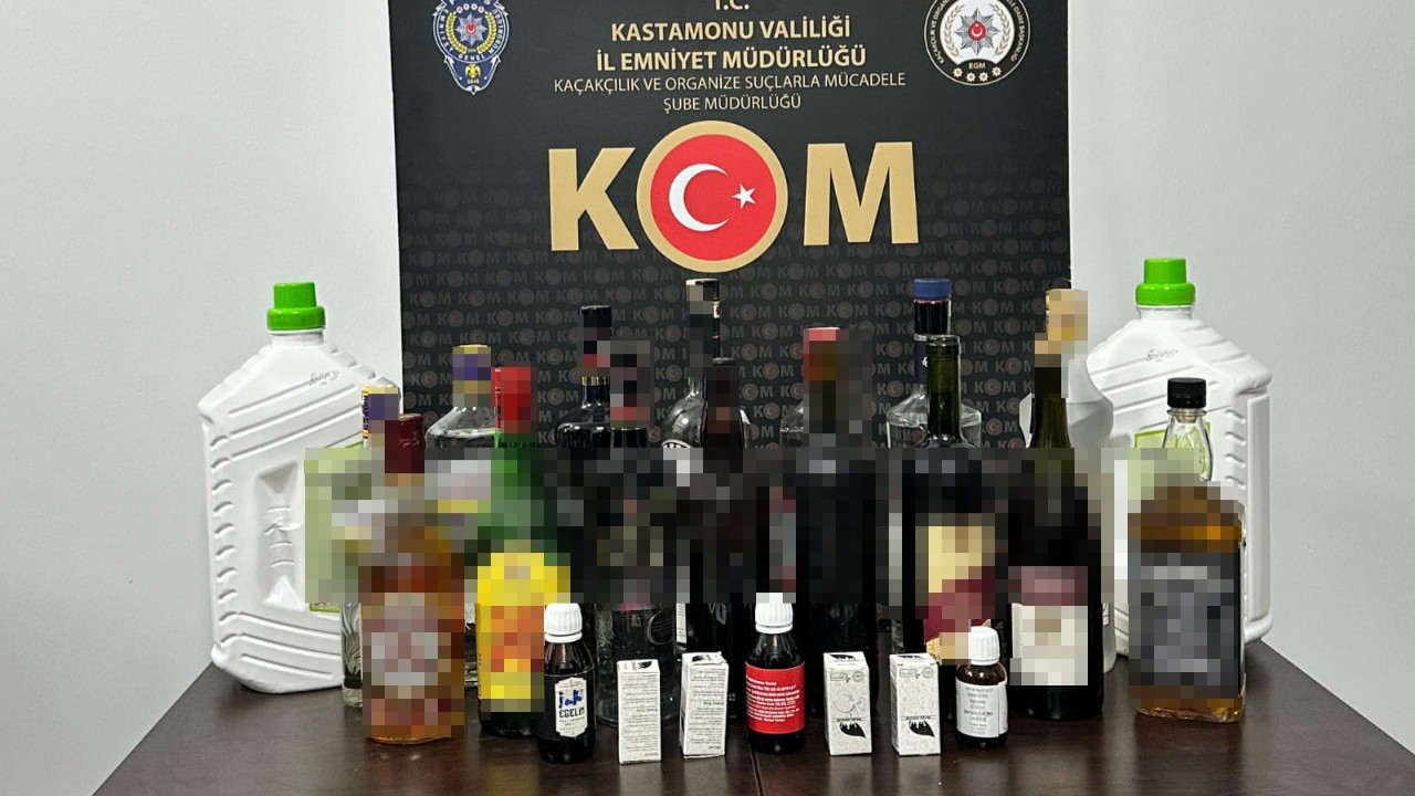 Evi imalathaneye çevirmiş! Litrelerce kaçak içki çıktı