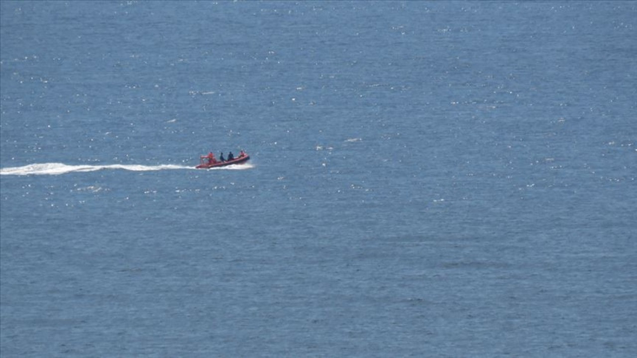 İzmir’de göçmen faciası: Bot battı, 1 ölü, 1 kayıp