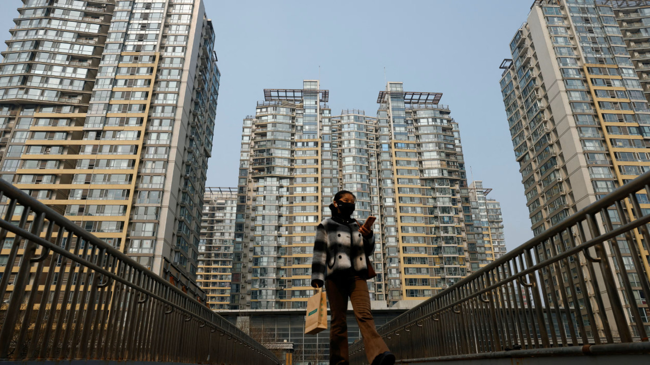 Konut fiyatları 4 yıldır düşüyor: Faiz hamlesi geliyor