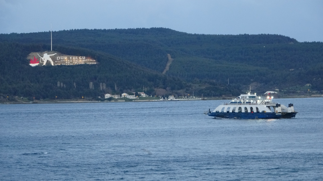 Kuvvetli rüzgâr deniz trafiğini vurdu: Feribot seferleri iptal edildi