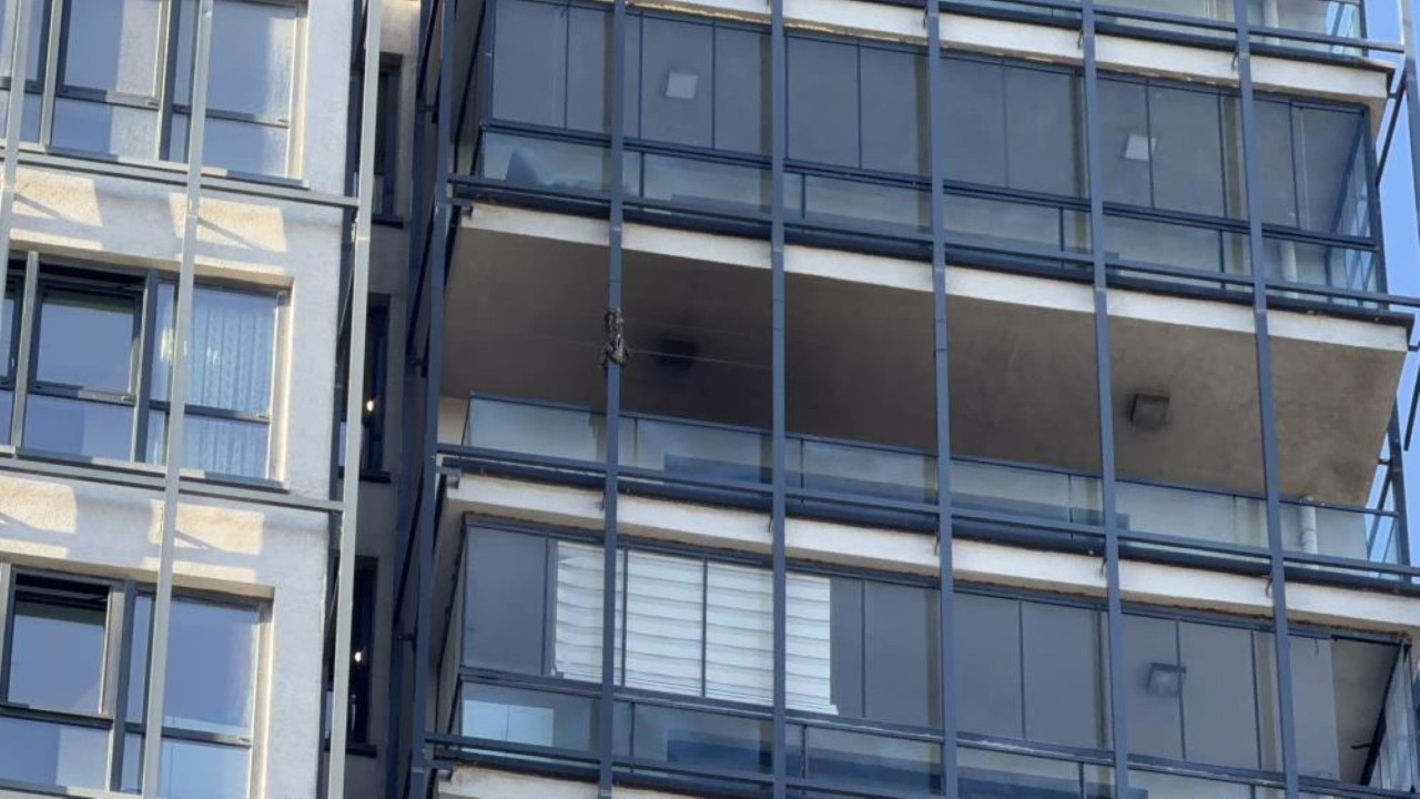 Başakşehir’de 27 katlı binada yangın paniği: 100 daire tahliye edildi