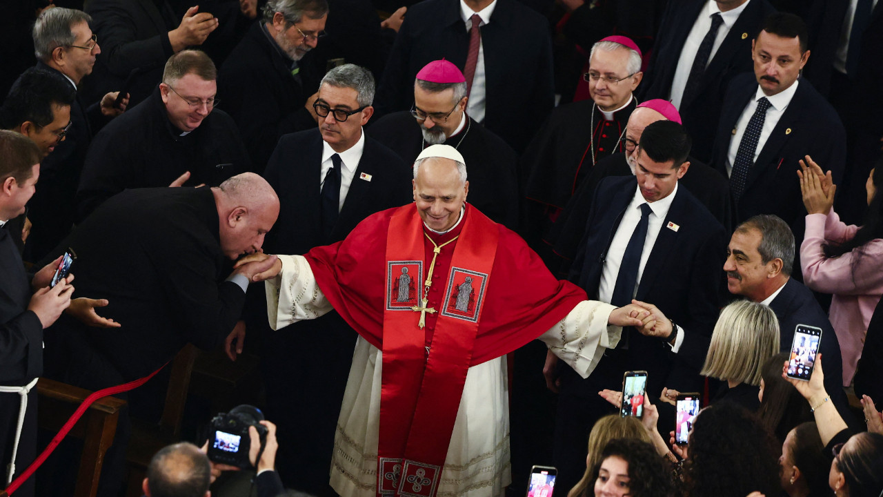 MHP'den Papa tepkisi: Rahatsız edici
