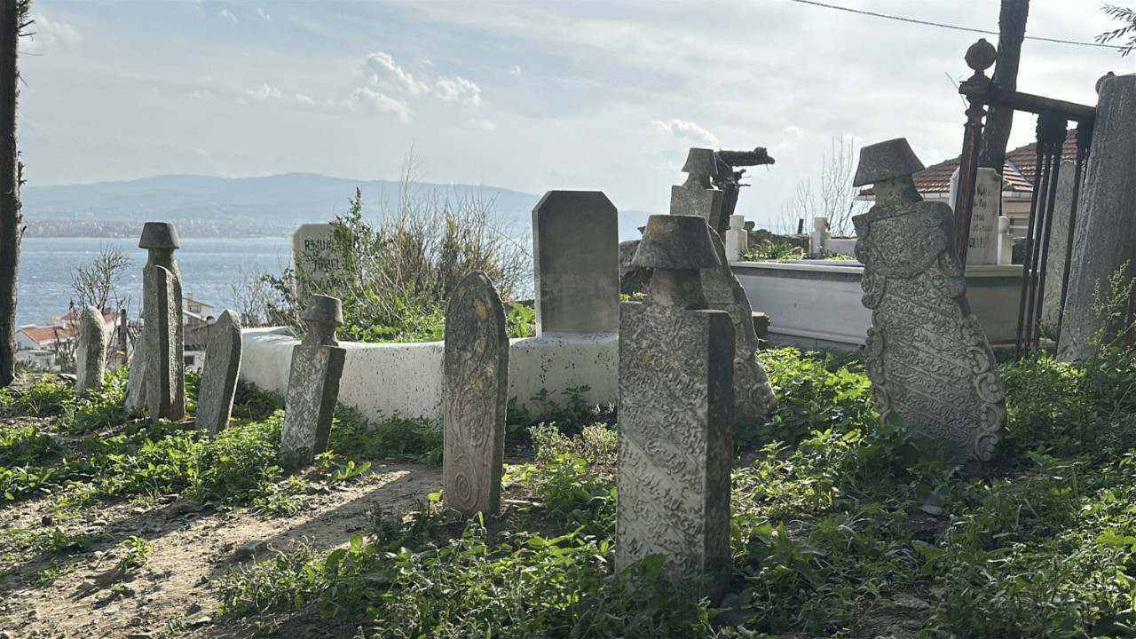 Gelibolu’da büyük keşif: 829 mezar taşı ve 67 kitabe tek tek okundu