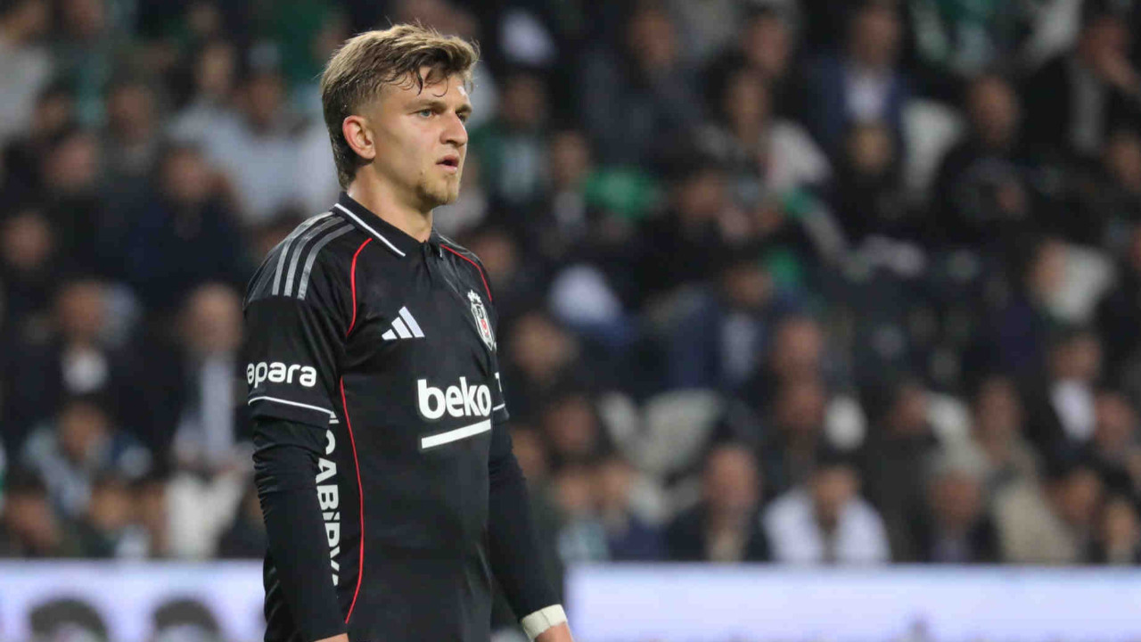 Beşiktaş'ta Rıdvan Yılmaz sakatlandı