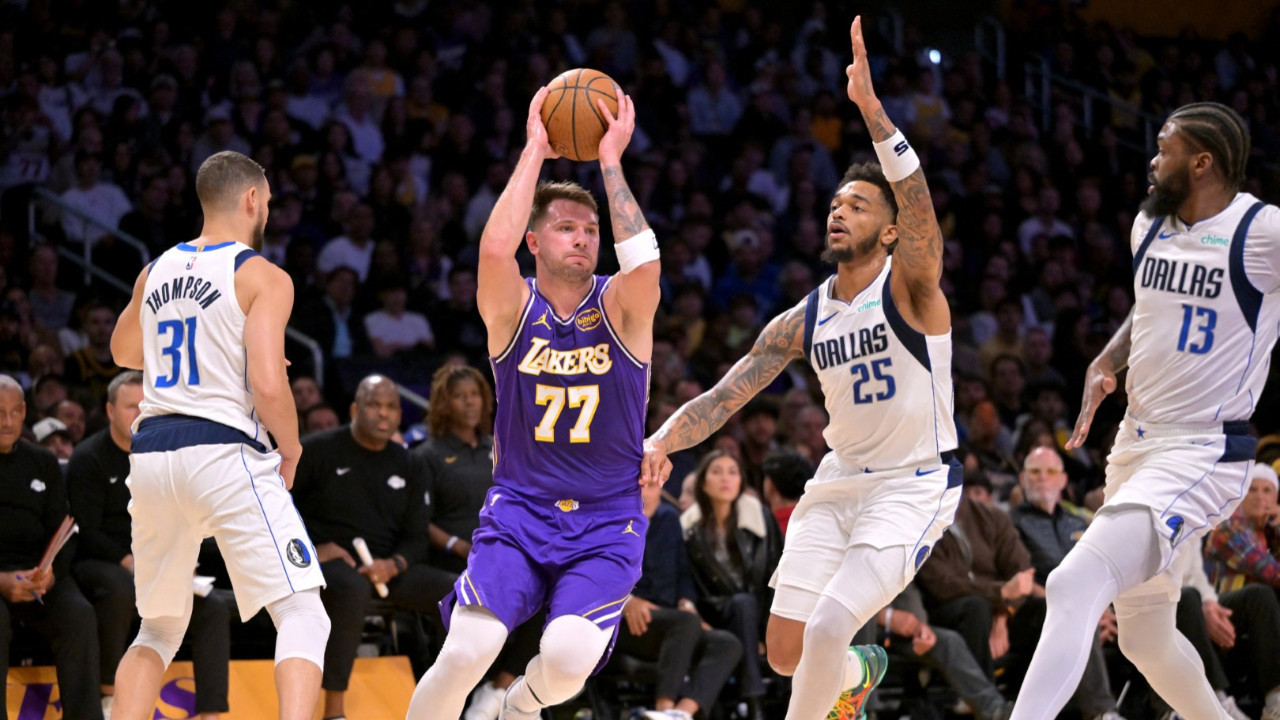 NBA'de eski dostlar buluştu: Lakers Doncic-Reaves ikilisiyle zafere ulaştı
