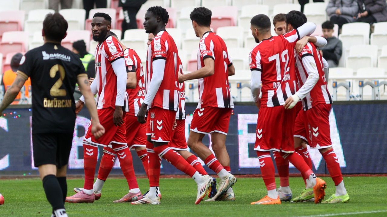 Sivasspor, Boluspor'u yakaladı