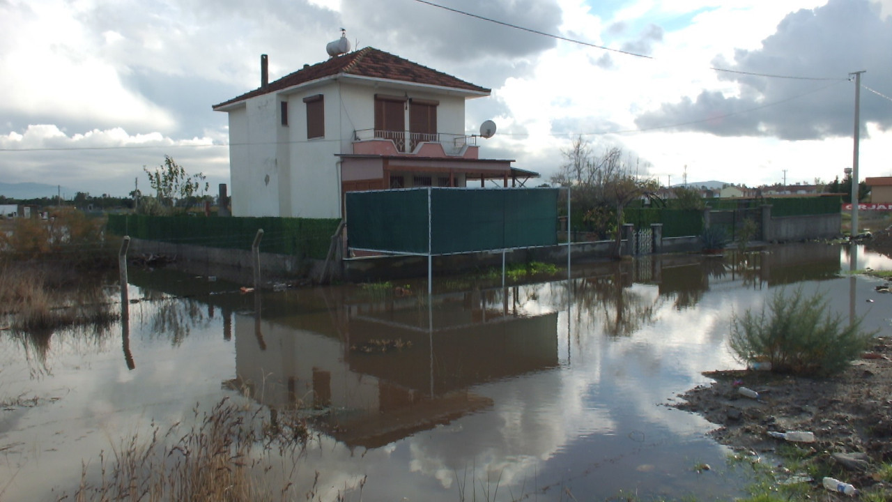 Yazlıklar göle döndü