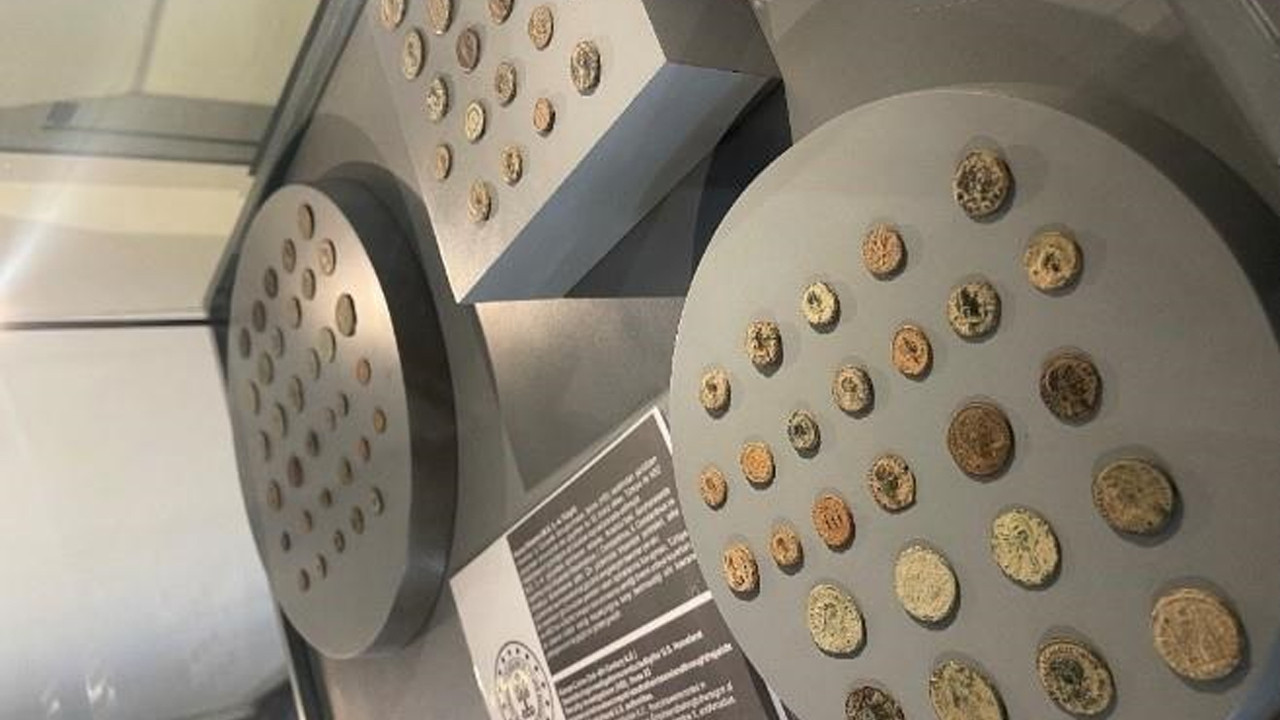 Yurt dışına kaçırılan 110 tarihi eser, Türkiye'ye getirildi