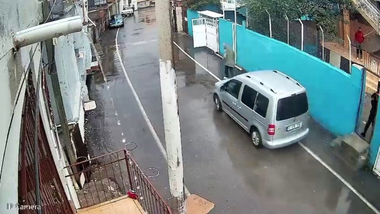 Husumetlisini ezmeye çalıştı