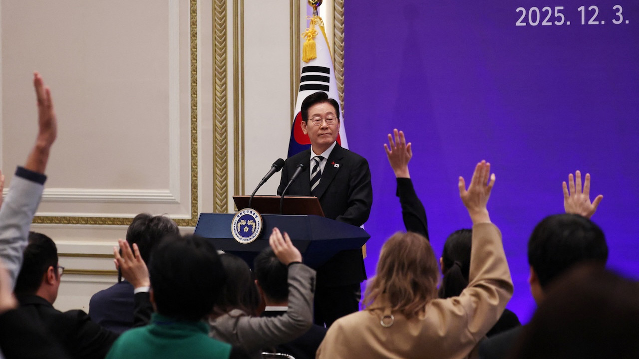 Sıkıyönetimden bir yıl sonra özür dilediler