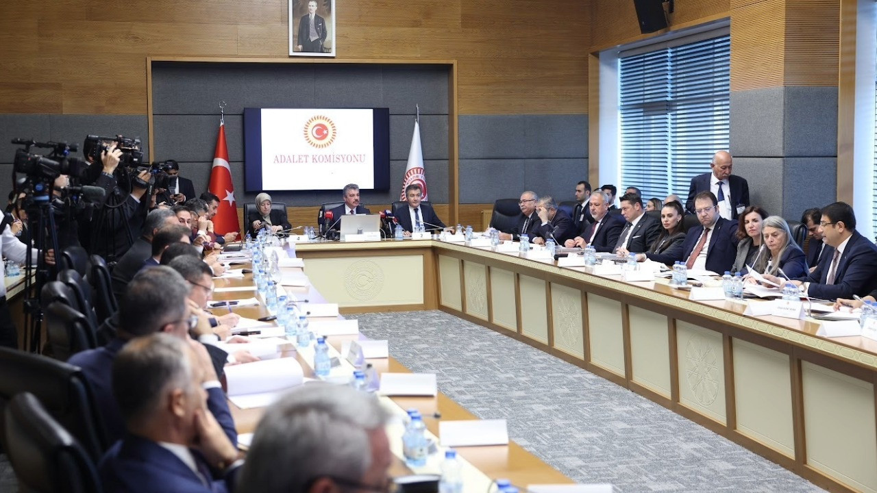 Adalet Komisyonu'nda 11. Yargı Paketi'nin ilk 15 maddesi kabul edildi