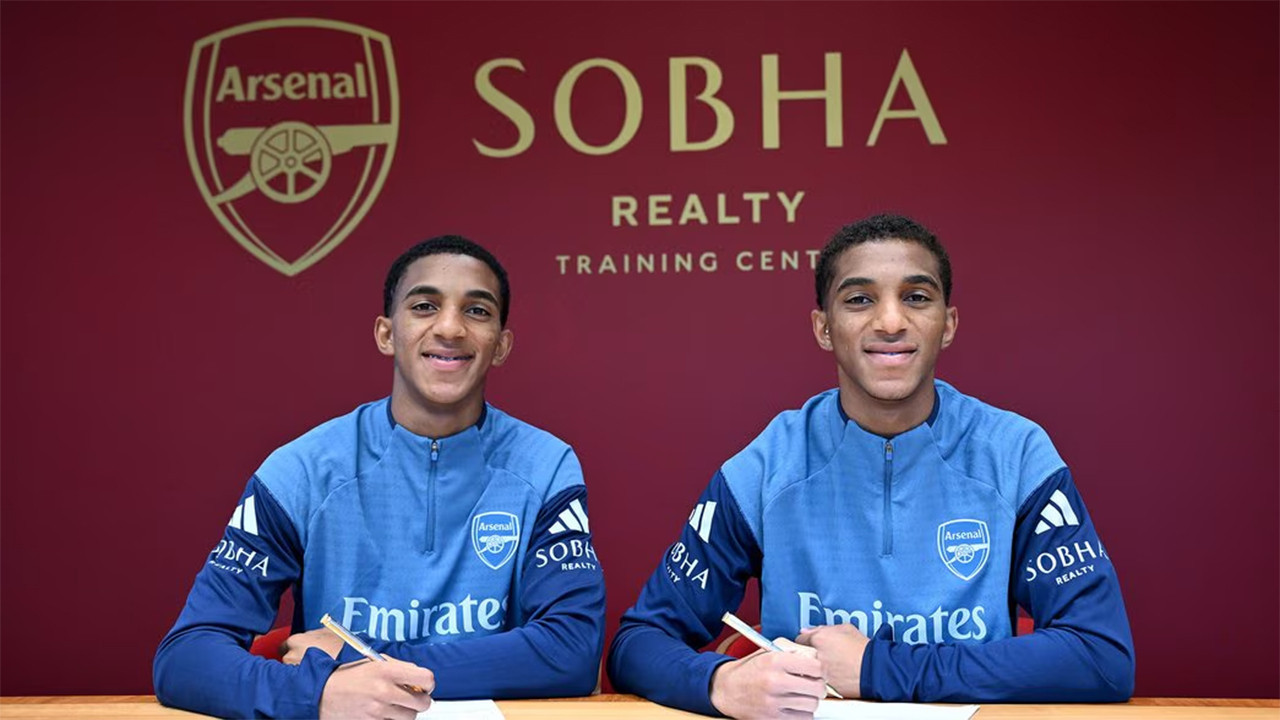 Arsenal'den geleceğe yatırım: 16 yaşındaki İkizler imzaladı!