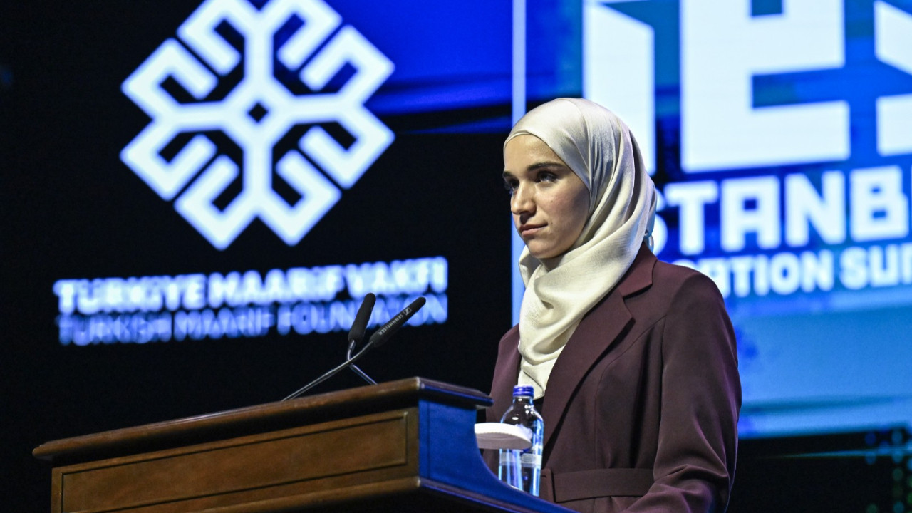 Şara'nın eşi İstanbul'da konuştu