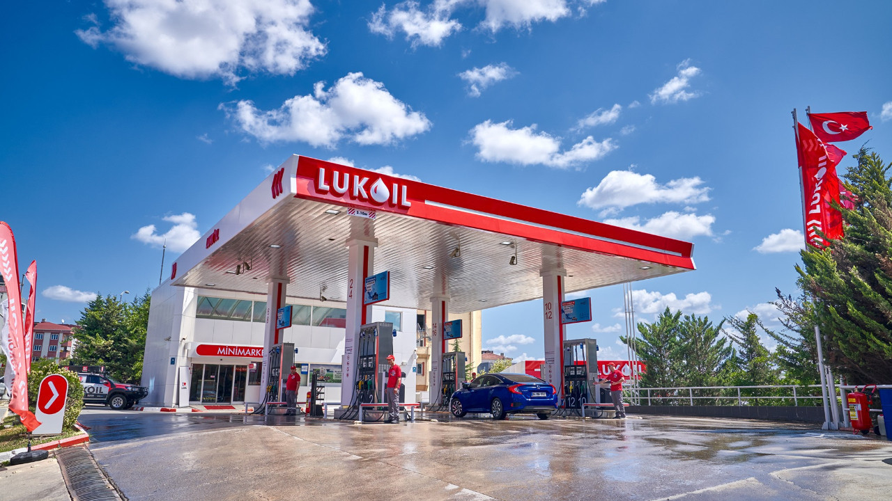 Trump'tan Lukoil'e yaptırım muafiyeti