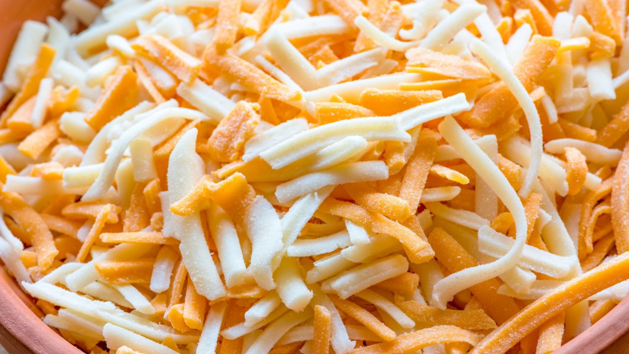 Metal paniği: 1 milyon peynir paketi geri çağrıldı