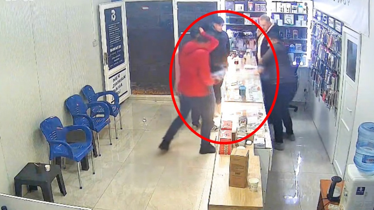 Tamir için getirilen cep telefonunun bataryası patladı